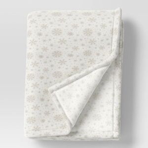Wondershop Snowflake Printed Plush Throw Blanket Ivory